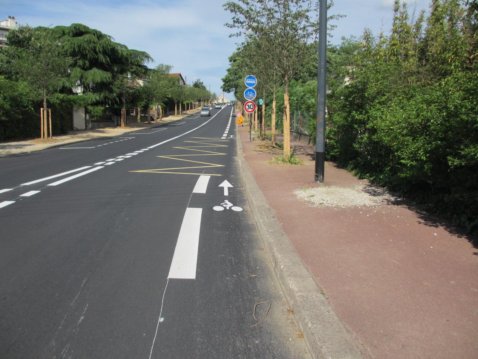 Avenue-Jean_Moulin-pistevelo