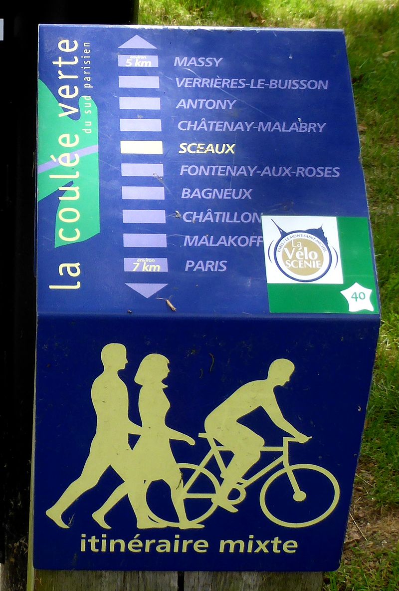 Logo_Véloscénie_sur_borne_coulée_verte